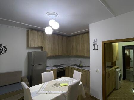 Jepet me qira apartament 3+1 Rruga e Dibres