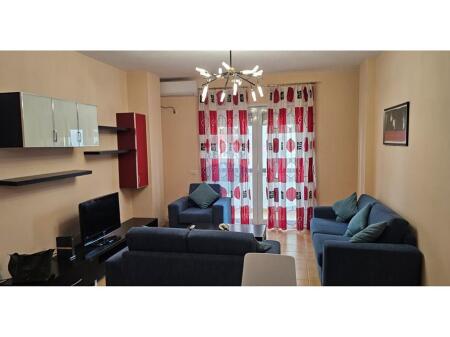 APARTAMENT 2+1+2 PER QIRA TE LICEU