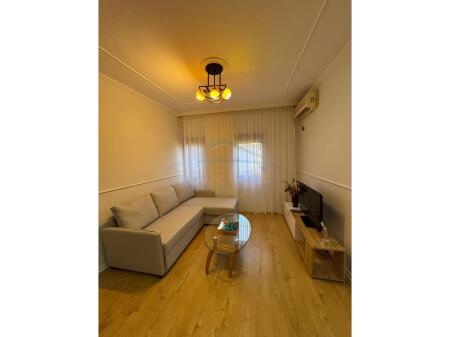 Shitet Apartament 1+1, Rruga Bardhyl