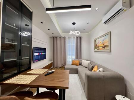 Jepet me qira, Apartament 2+1+2 Tualete ”Ali Demi”- Tiranë.