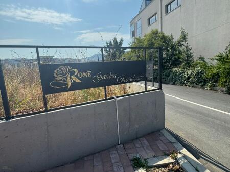 Super apartament 2+1 me qira tek Rose Garden ne TEG.