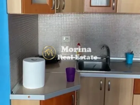 Qera, Apartament 1+1, Rruga 5 Maj, 350 euro/muaj