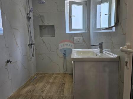 Appartamento 2+1 in vendita in Via Bardhyl!