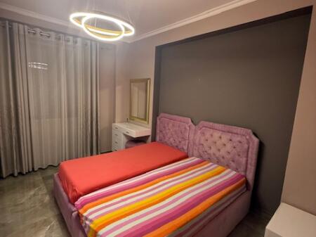 Jepet me qera Apartament 1+1 perball U.E.T
