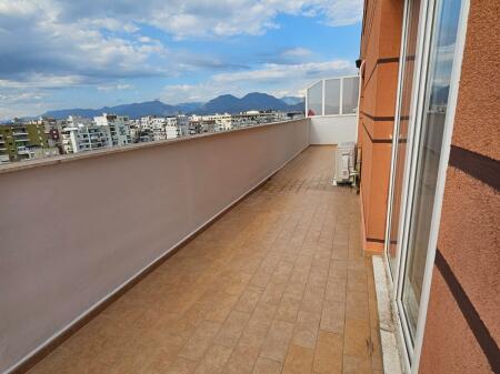 Apartament 2+1 me qira ne kombinat