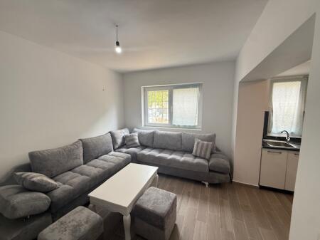 Jepet me qera Apartament 1+1 tek Varri i Bamit,prane kompleksit A.S.L