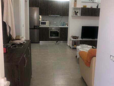 APARTAMENT ME QERA 2+1 FARKE 600 EURO