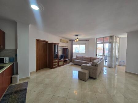 *APARTAMENT 2+1+Verande | ME QIRA | Rruga e Barrikadave*