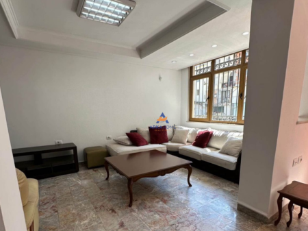 JEPET ME QERA ZYRE 106M2 "SHESHI WILLSON" 1200 EURO (I DISKUTUSHEM).