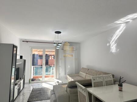 Qira, Apartament 2+1+2WC+Blk+Post Parkimi, Kompleksi SIMA COM,600 Euro/Muaji