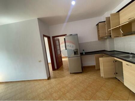 Apartament 2+1 per qira ne Astir !