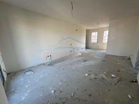 Shitet, Apartament 2+1, Paskuqan, Tiranë