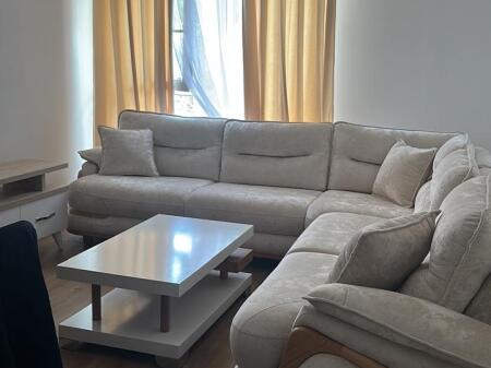 Jepet me qera Apartament 1+1, Fresk