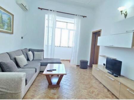 Apartament 1+1 per qira Bllok