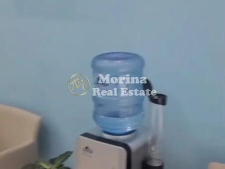 Rent, Clinic 3+1 Kongresi i Manastirit St., 1600Euro/month