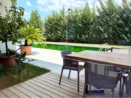 Luxury villa for sale near TEG!