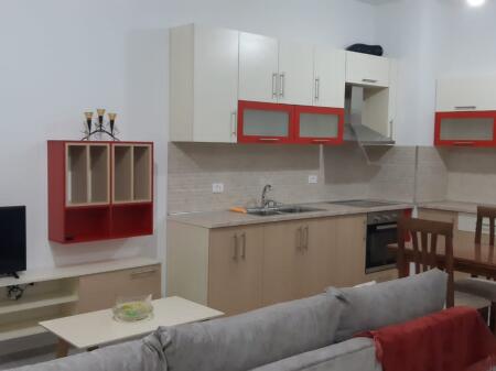 Apartament 2+1 me qera tek kompleksi mangalem