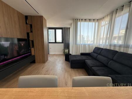 Super apartment 2+1+2 bathrooms + veranda for rent at Elbasani Street!