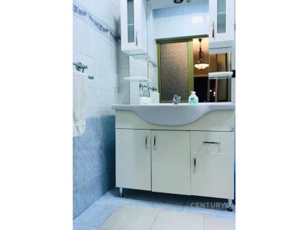 Jepet me qira Apartament 2+1 – Sheshi Skënderbej, Qendër Tiranë