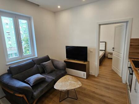 Apartament 1+1 per qira ne Bllok