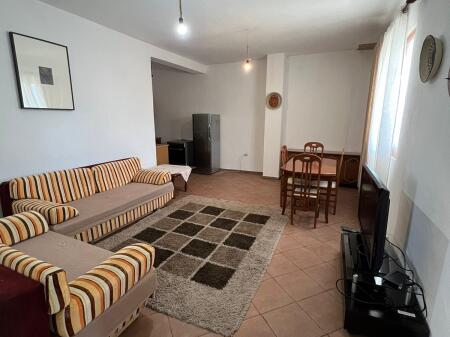Apartament për qera - Nenstatcioni elektrik