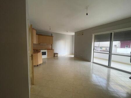 🏡 Apartament me qera bosh – Kopshti Botanik 🌿