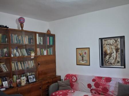 Apartament për qera - Rruga Dibres