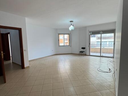 Appartamento 3+1 in vendita, Fresku, Via Thesari