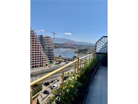 PENTHOUSE 2+1+2 PARKIME PER SHITJE TEK LIQENI