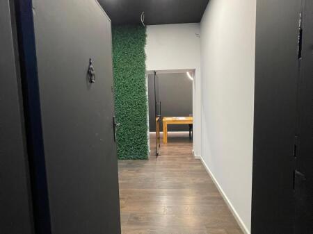 Spazio ufficio in affitto a Bllok Vista dalla strada