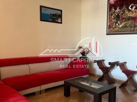 Apartament 2+1 jepet me qira tek karburant Fjortes, Vlore!
