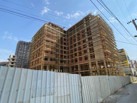 Ne Laprake Shitet Apartament 1+1 Me Cmim Okazion 1400€/m²