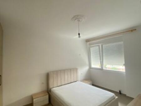 Jepet 1+1 me qera I sapo mobiluar te rezidenca Tudas Astir me 450€