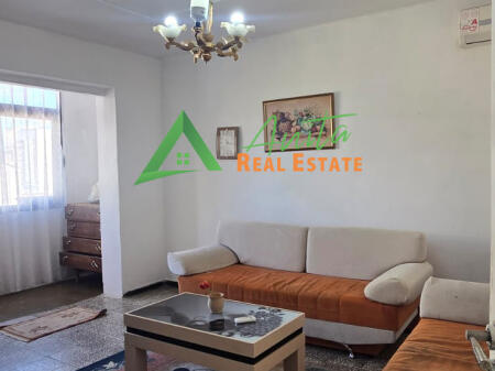Shitet Apartament 1+1 – Pazari i Ri, Rruga Tefta Tashko