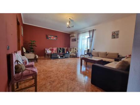 Apartament 3+1 Me Qira Tek Bulevardi i Ri Tiranë - 550€!