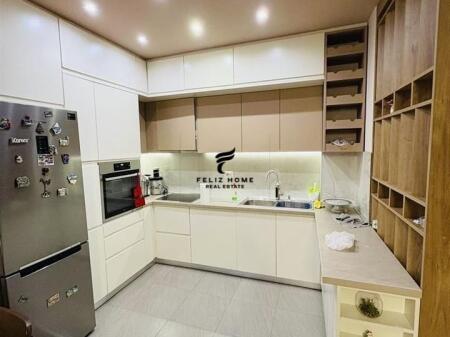 APARTAMENT ME QERA 2+1 KINOSTUDIO 600 EURO