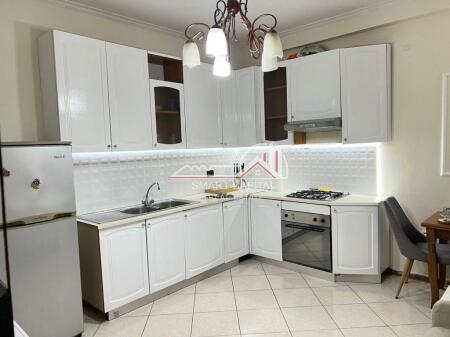 AFFITTASI APPARTAMENTO 2+1 IN VIA “ZENEL MURRA” A VLORE!