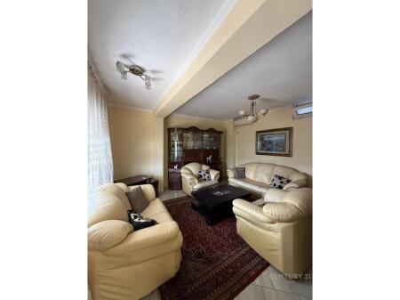 Jepet me Qira Apartament 1+1 – , Selitë