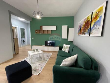 Apartment 2+1 for rent at Fusha e Aviacionit!
