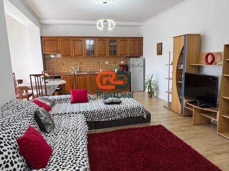 At 5 Maji, Apartment 2+1 With Spacious Areas For Sale !!