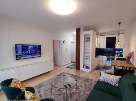 Apartament 1+1 për Qira pranë Harry Fultz – 700 €/Muaj