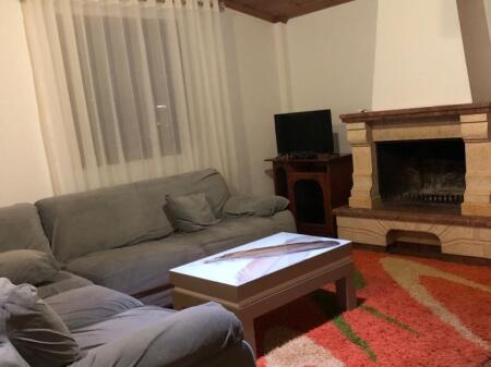 Affittasi 2+1 alle ville americane 500 eu 3° piano villa