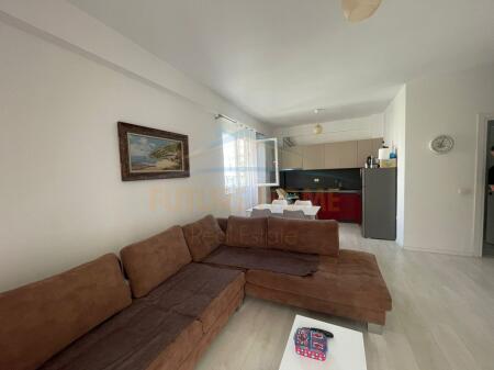 Qira, Apartament 2+1 Liqeni i Thate Kompleksi FZ, Tiranë.
