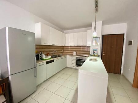 Yzberisht Shitet Apartament 1+1
