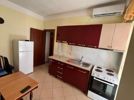 Qira, Apartament 1+1+blk, 5 Maji, 450 Euro/muaj