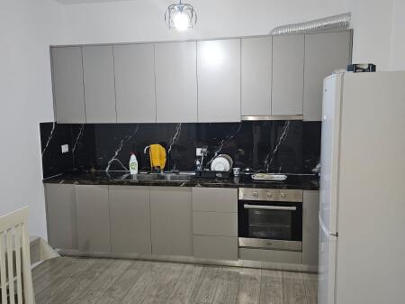 Jepet me qira apartament 1+1 Kompleksi ASL Xhamllik