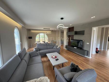 Jepet me qera Vilë individuale në Mjull-Bathore, Tiranë!