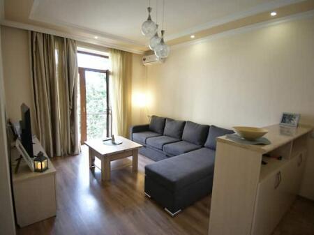 Apartament Me Qera 2+1 Tek Selvia (ID B2201458) Tirane