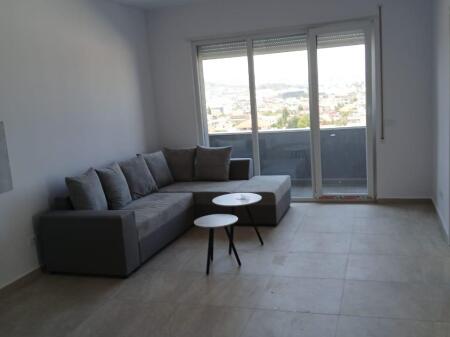 Apartament 2+1 me qera Univers City