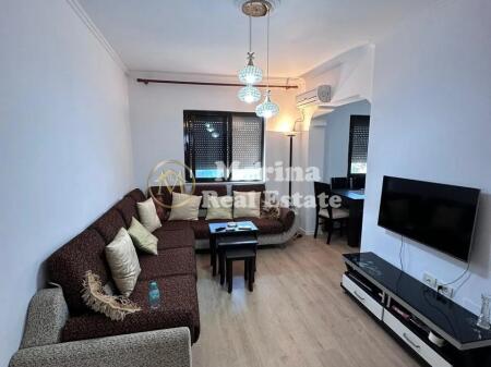 Shitet Apartament 2+1, Rruga Bardhyl, 147.000 Euro